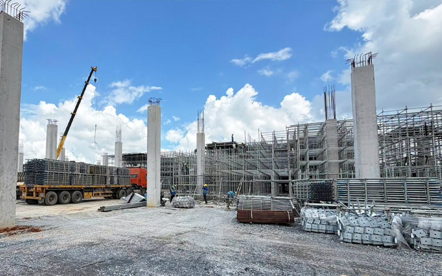 Thiết bị máy móc thi công